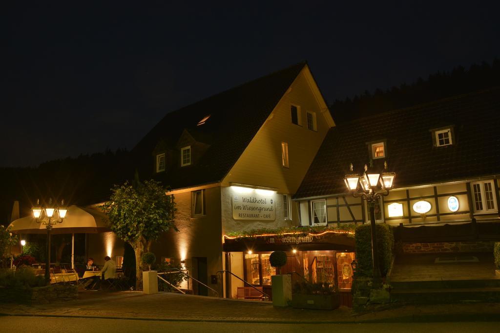 Waldhotel Im Wiesengrund Hürtgenwald Exteriör bild